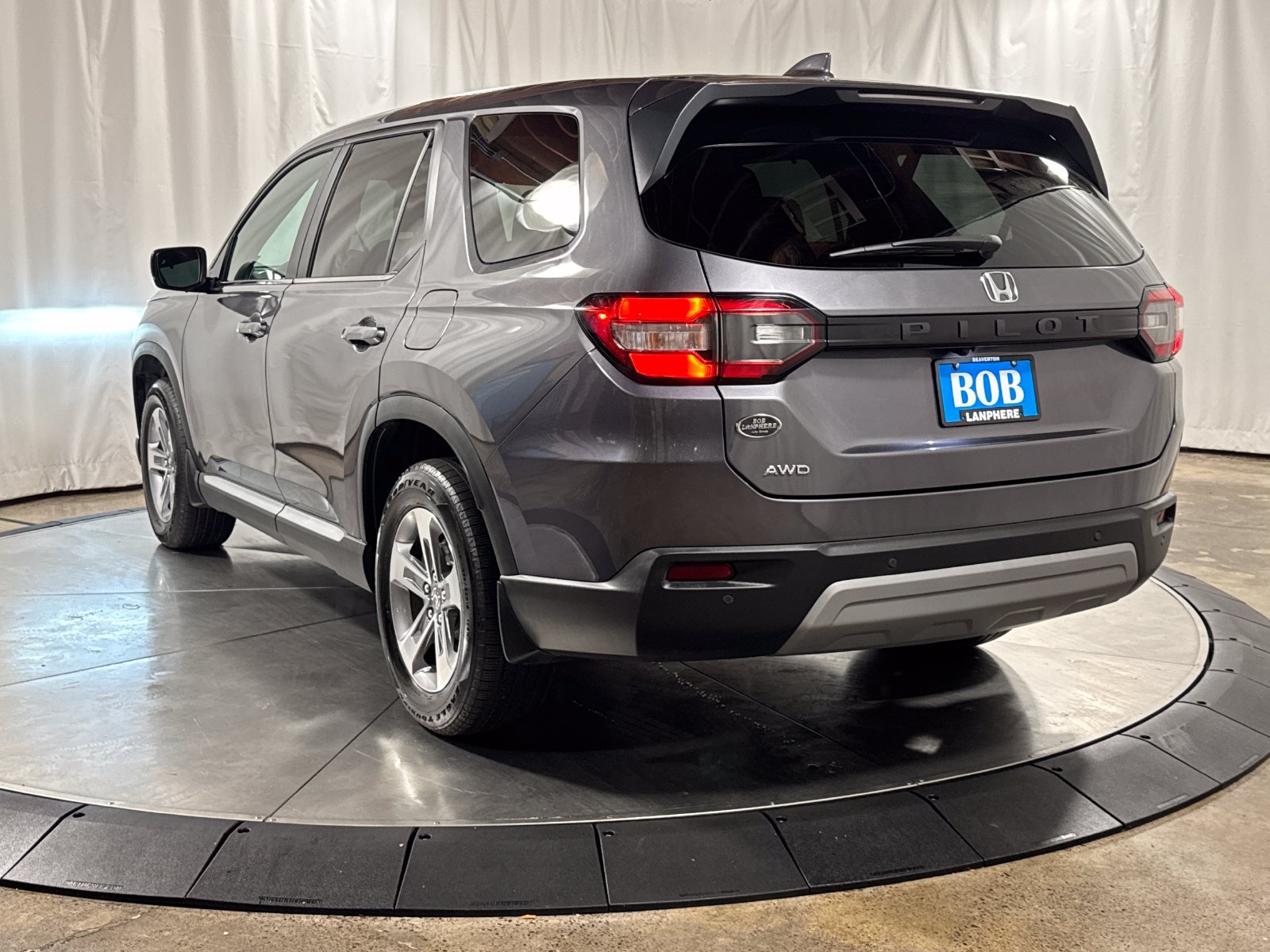 Used 2025 Honda Pilot EX-L image 7