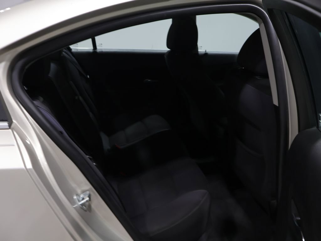 Used 2016 Chevrolet Cruze Eco image 19