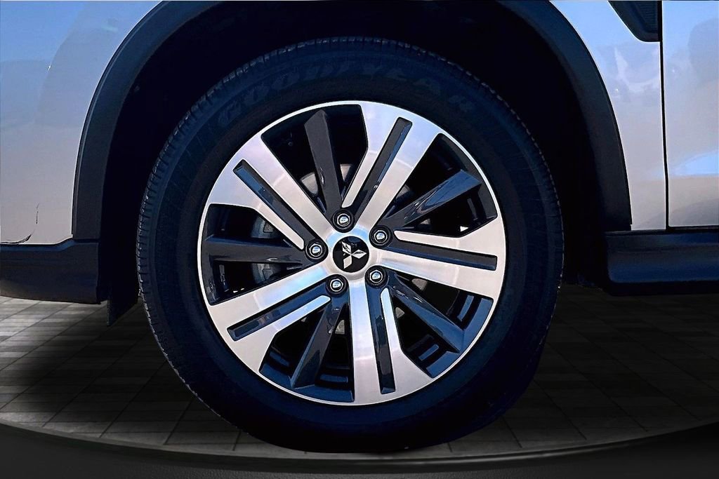 Used 2021 Mitsubishi Outlander Sport ES FWD image 9