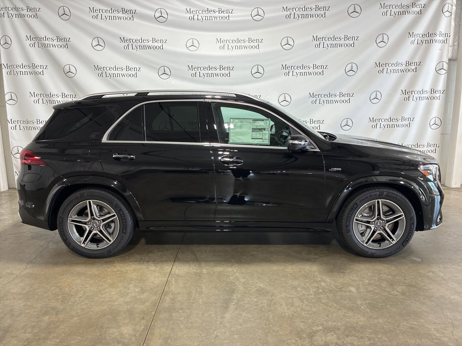 New 2026 Mercedes-Benz GLE 53 AMG 4MATIC image 3