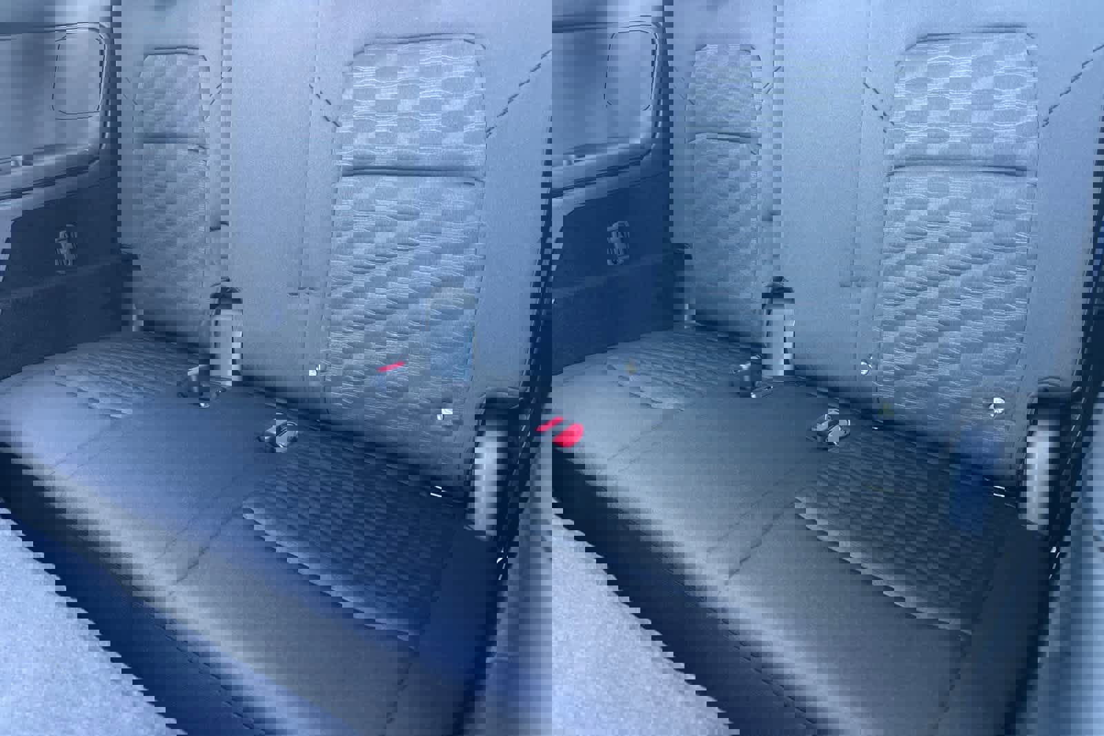 New 2025 Nissan Pathfinder S image 18