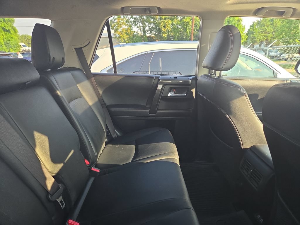Used 2021 Toyota 4Runner Venture w/ Moonroof Package AWD/4WD image 11