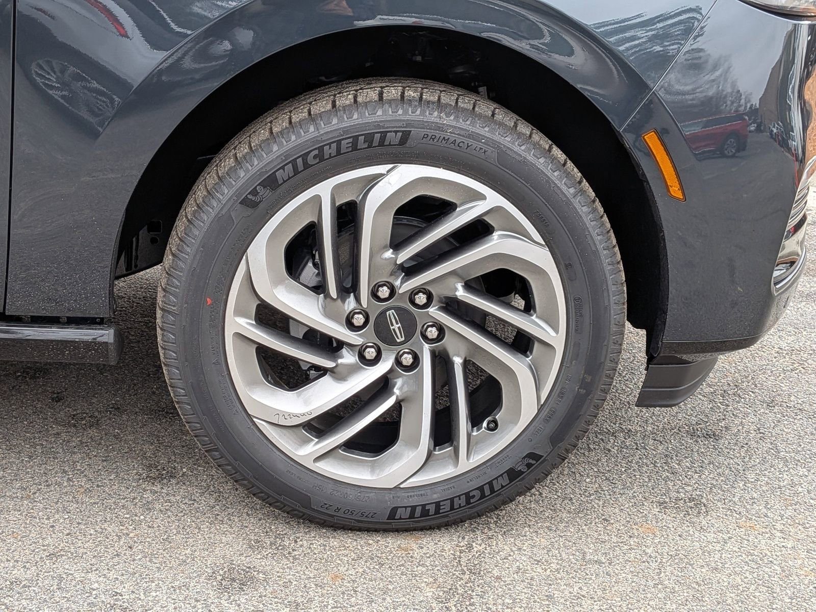 New 2025 Lincoln Navigator Reserve image 13