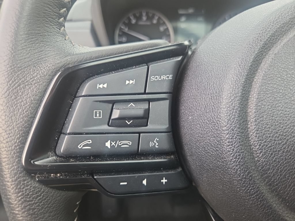 Used 2025 Subaru Forester Premium AWD/4WD image 32