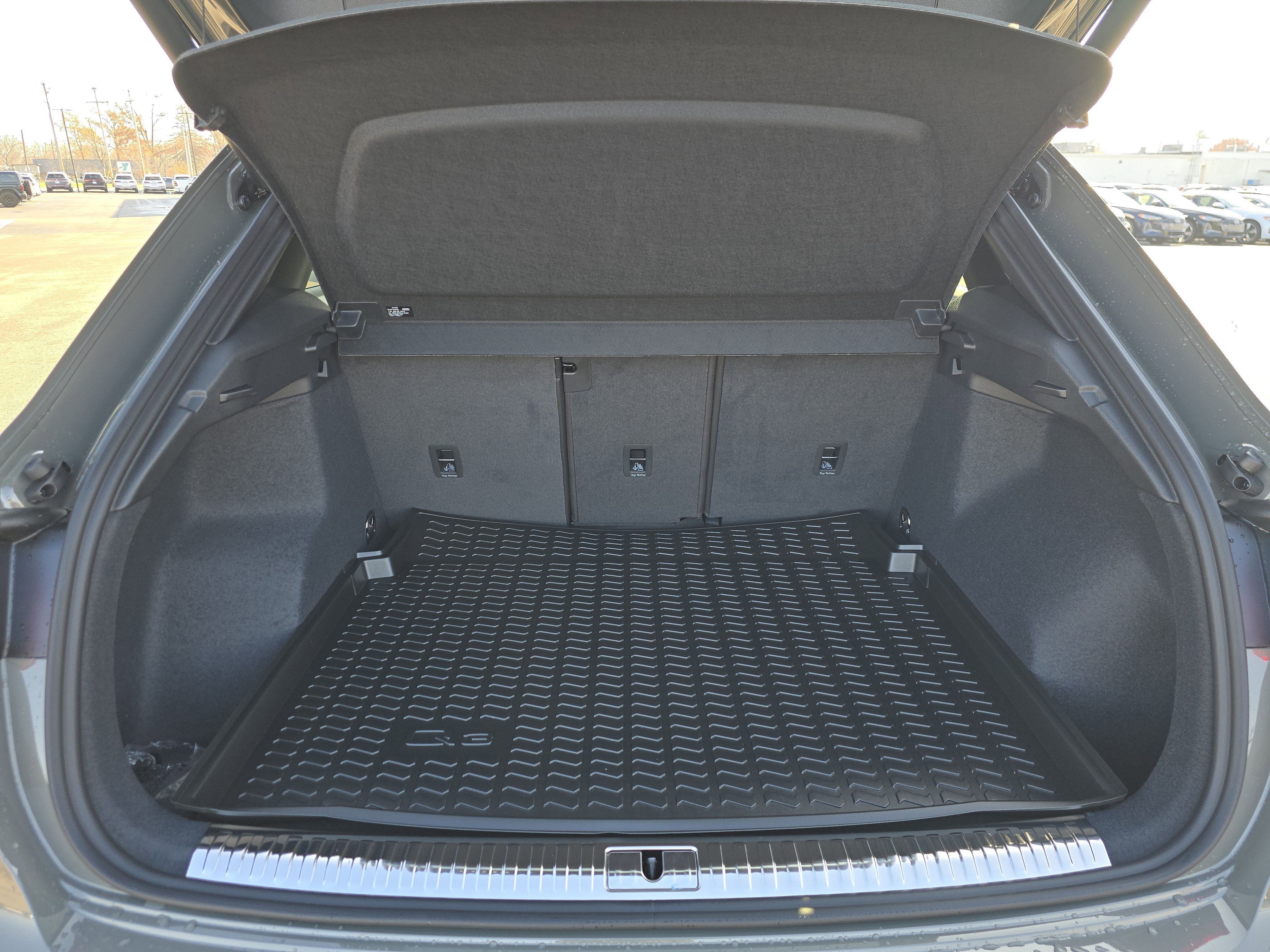 New 2025 Audi Q3 2.0T Premium image 15