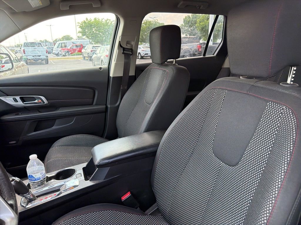 Used 2017 GMC Terrain SLE w/ Chrome Edition FWD image 12