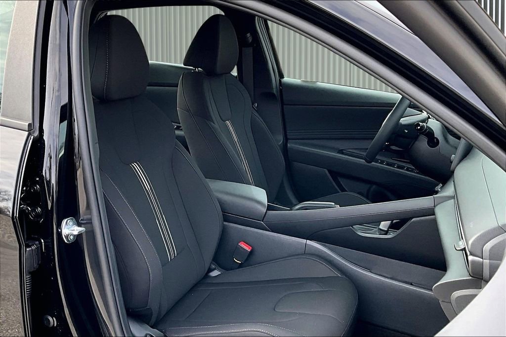 New 2026 Hyundai Elantra Sport FWD image 9