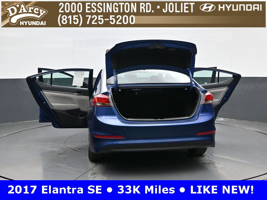 Used 2017 Hyundai Elantra SE image 28