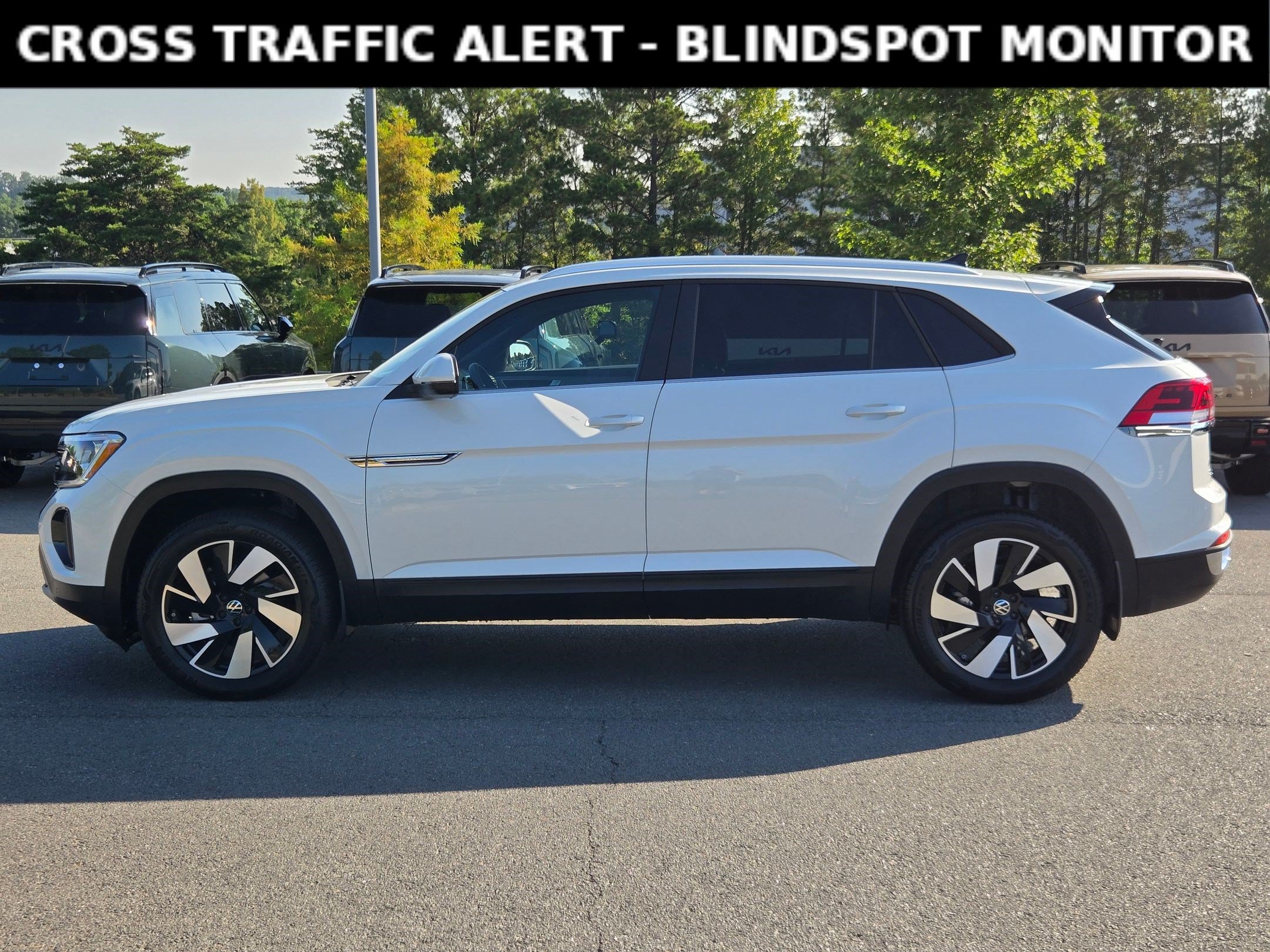 Used 2026 Volkswagen Atlas Cross Sport SE FWD image 4