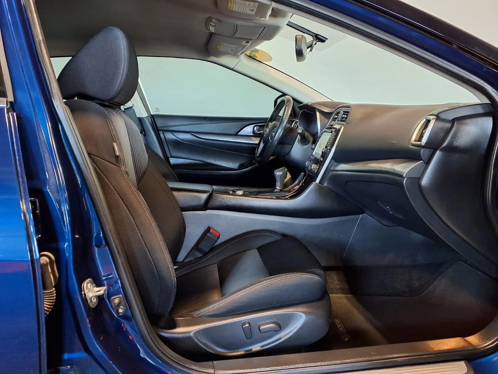 Used 2017 Nissan Maxima 3.5 S FWD image 9