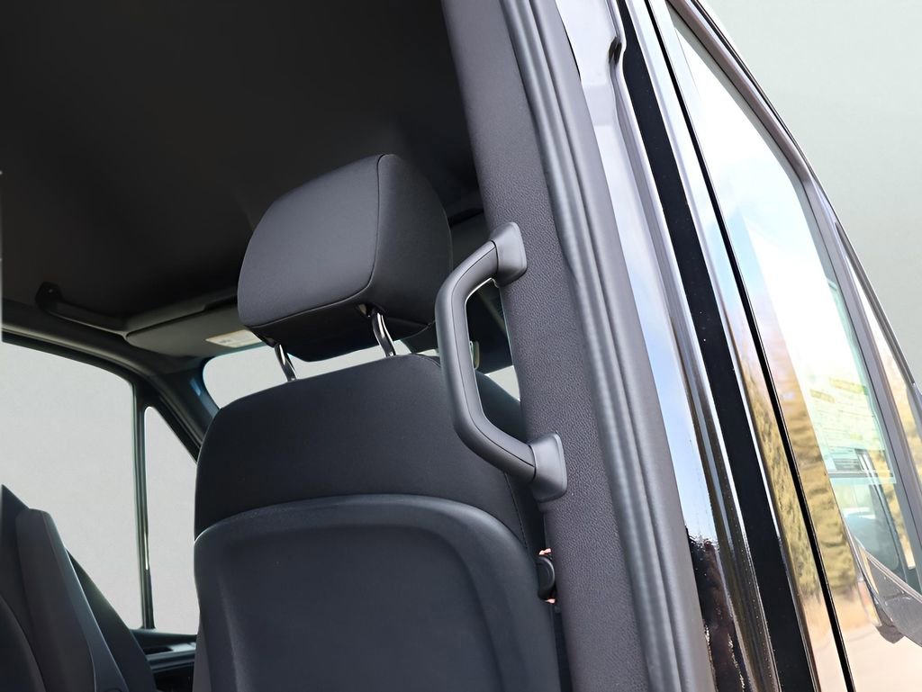 New 2026 Mercedes-Benz Sprinter 2500 image 18