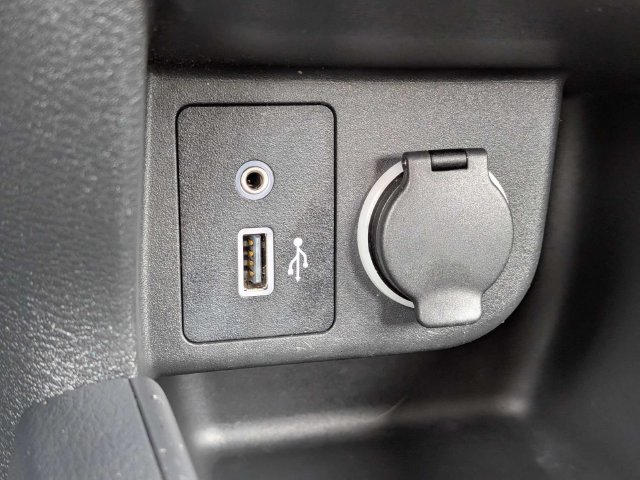 Used 2023 Nissan Kicks S FWD image 21