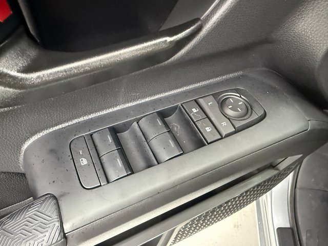 Used 2025 Toyota Tacoma SR5 image 27