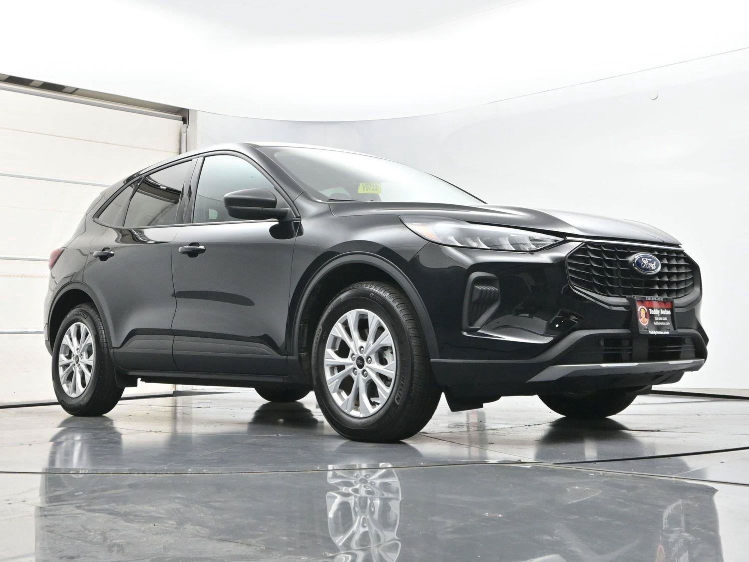 Used 2025 Ford Escape Active FWD image 28