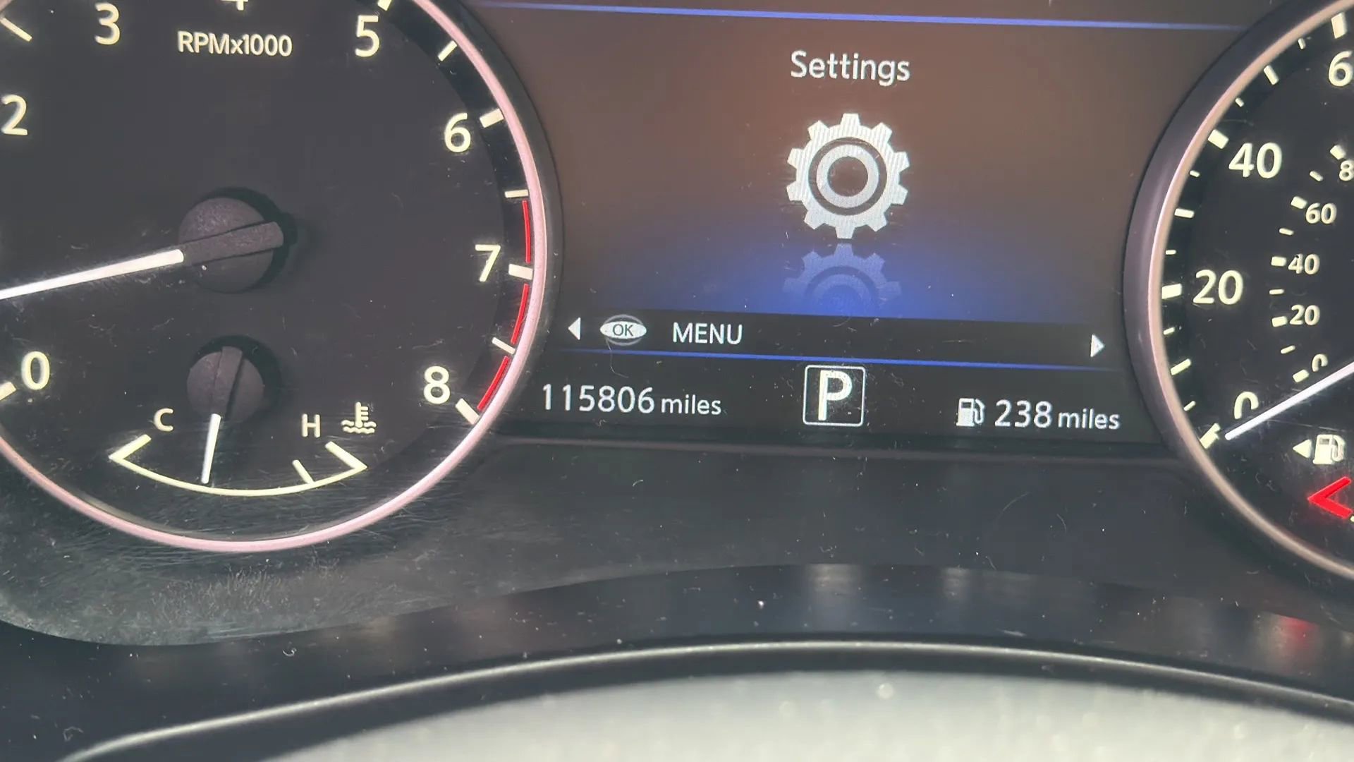 Used 2016 Nissan Murano SV AWD/4WD image 17