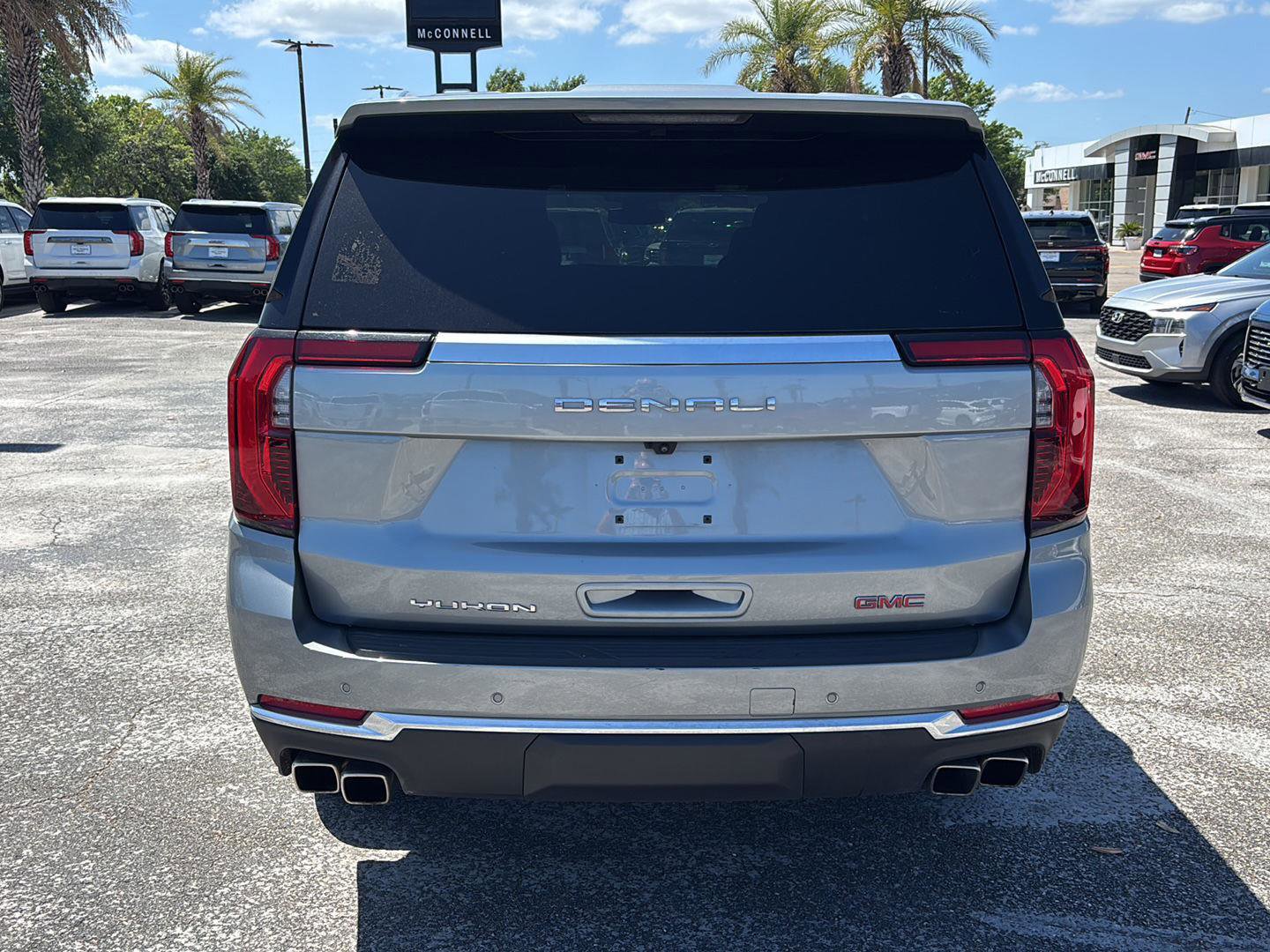 Used 2025 GMC Yukon Denali image 6
