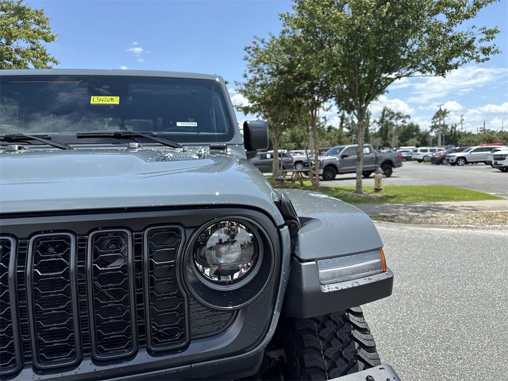 New 2025 Jeep Gladiator Rubicon w/ Safety Group image 9