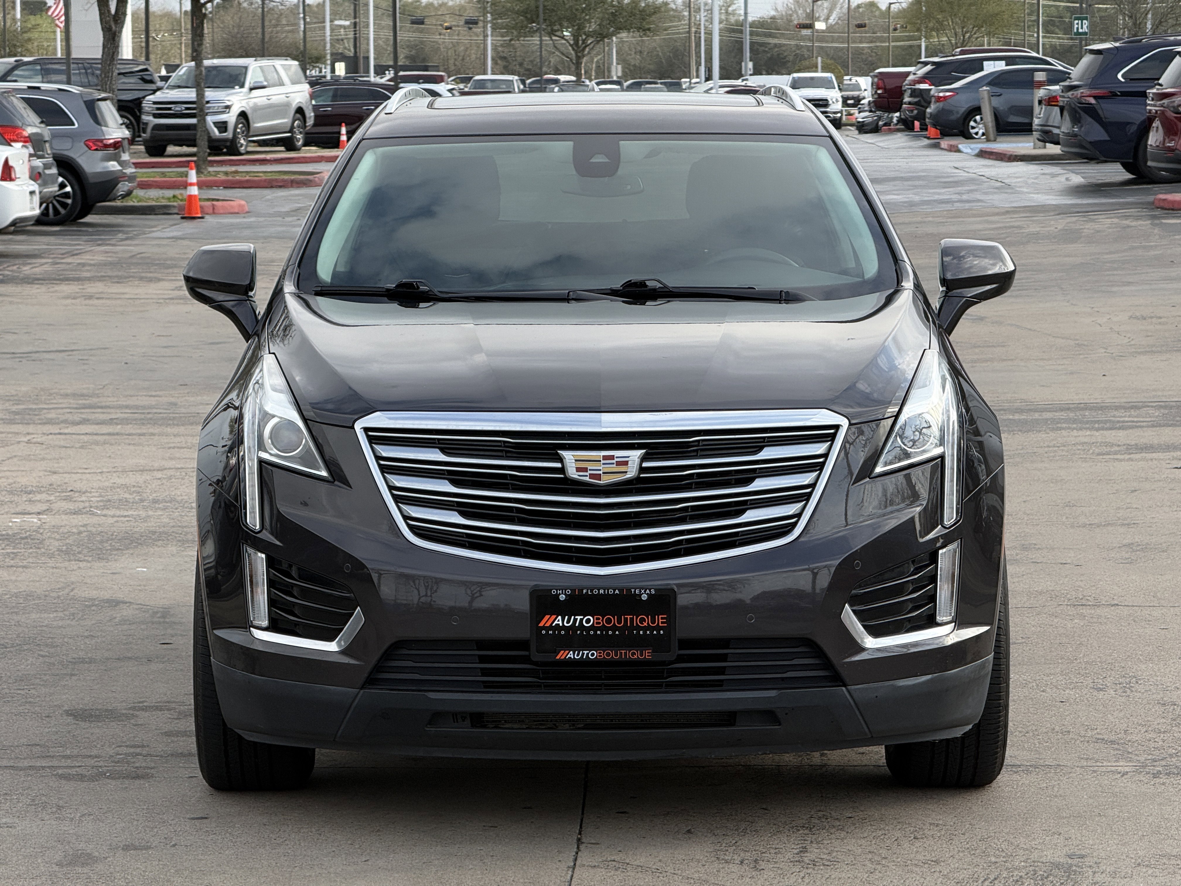 Used 2017 Cadillac XT5 Luxury w/ Driver Awareness Package FWD image 7