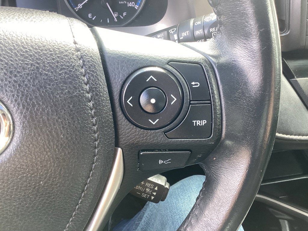 Used 2017 Toyota RAV4 XLE AWD/4WD image 20