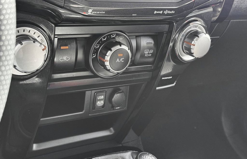 Used 2019 Toyota 4Runner TRD Off-Road image 23