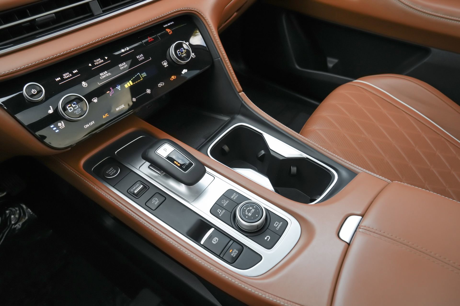 Used 2025 INFINITI QX60 Autograph w/ Cargo Package image 11