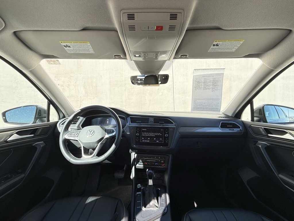 Used 2023 Volkswagen Tiguan SE image 6