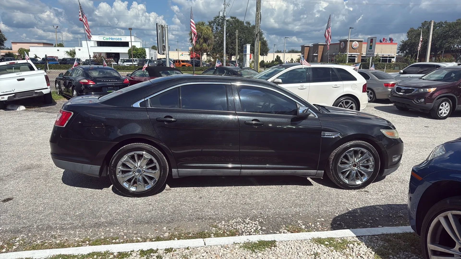 Used 2010 Ford Taurus Limited image 6