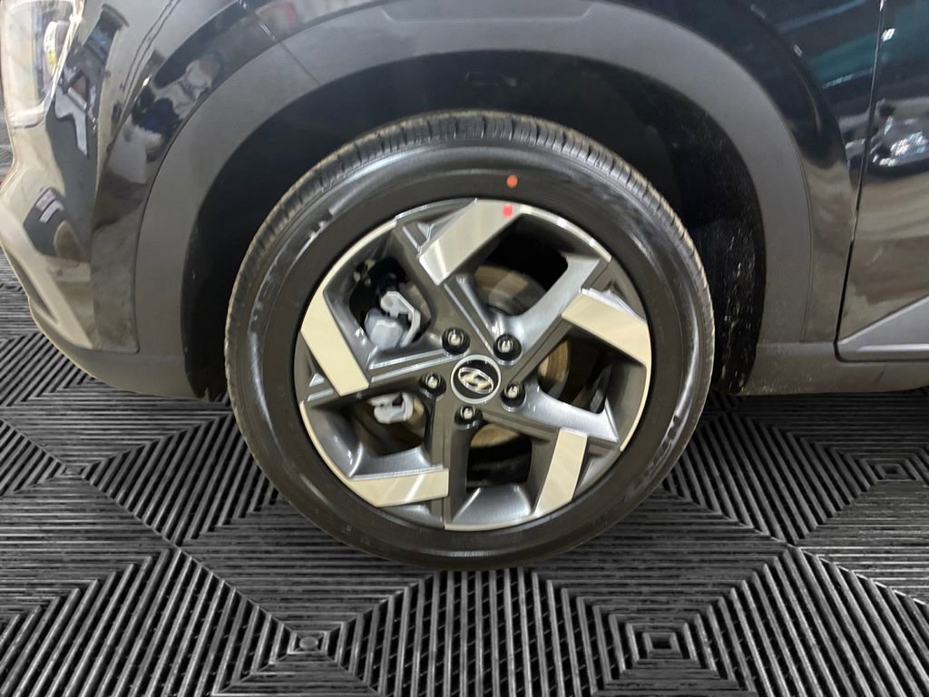 New 2026 Hyundai Venue SEL FWD image 14