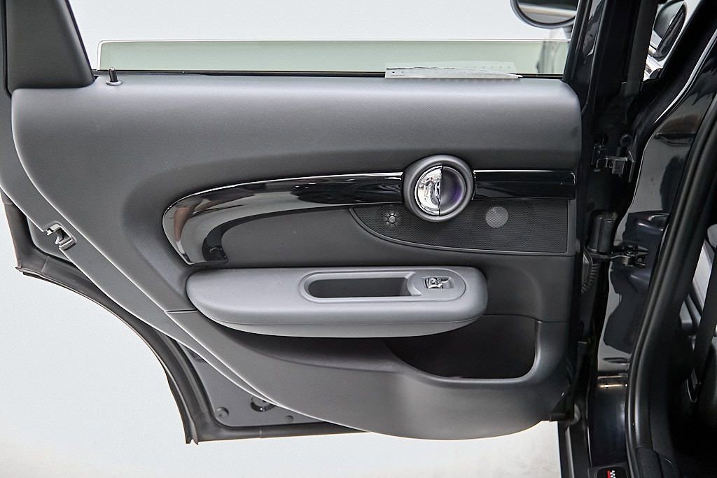 Used 2022 MINI Cooper Clubman John Cooper Works image 24