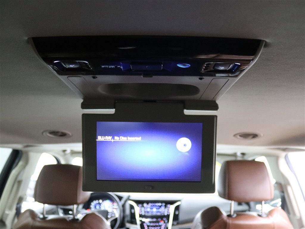 Used 2020 Cadillac Escalade ESV Luxury w/ LPO, Radiant Package AWD/4WD image 22