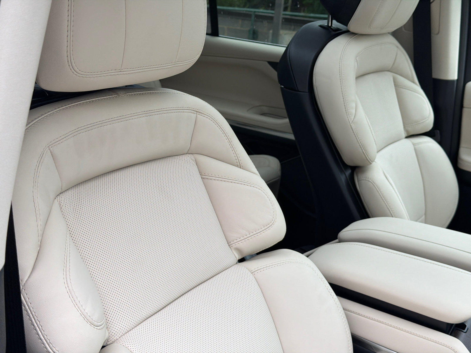 New 2027 Lincoln Navigator L Reserve AWD/4WD image 11