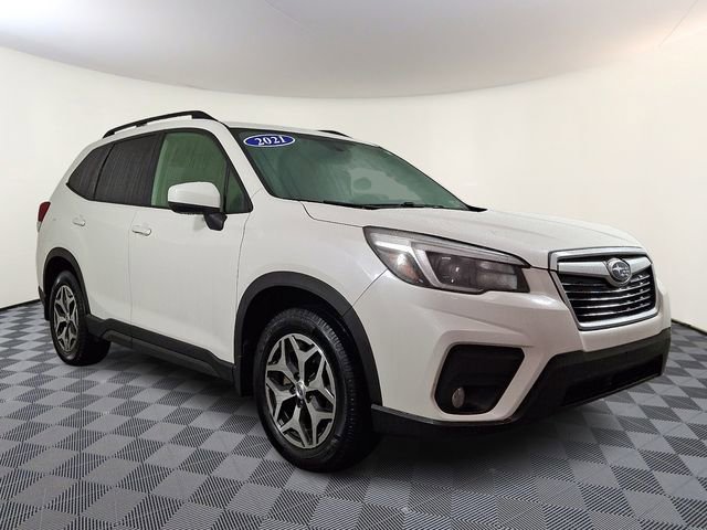Used 2021 Subaru Forester Premium image 1