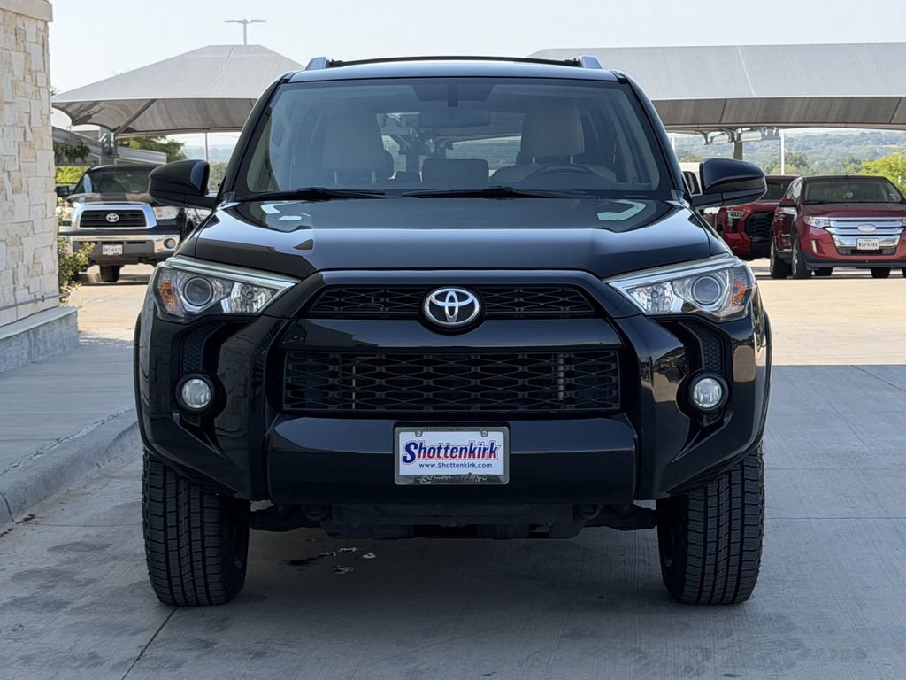 Used 2015 Toyota 4Runner SR5 AWD/4WD image 7