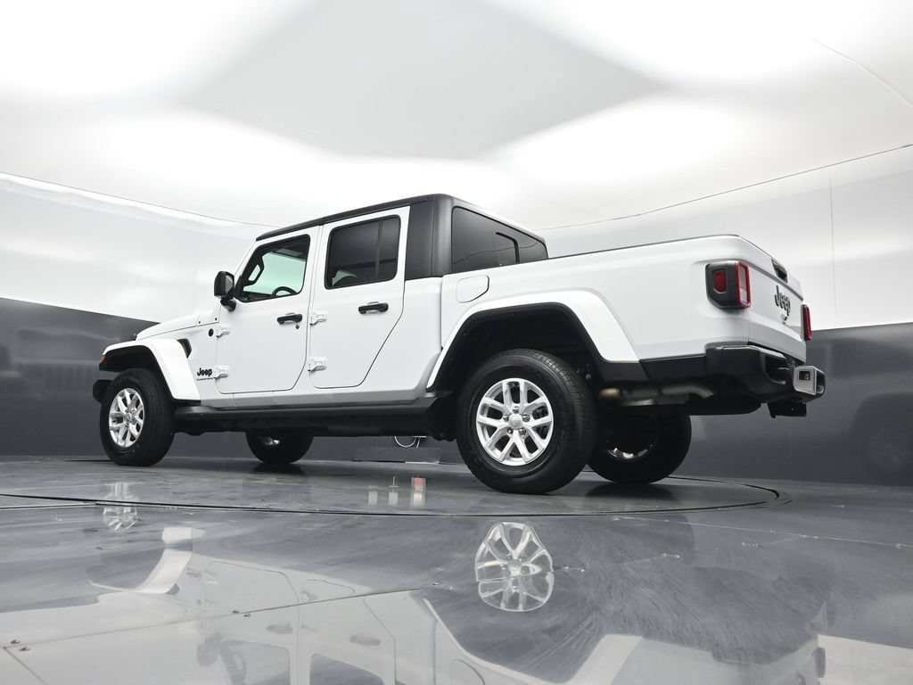 Used 2023 Jeep Gladiator Sport AWD/4WD image 44