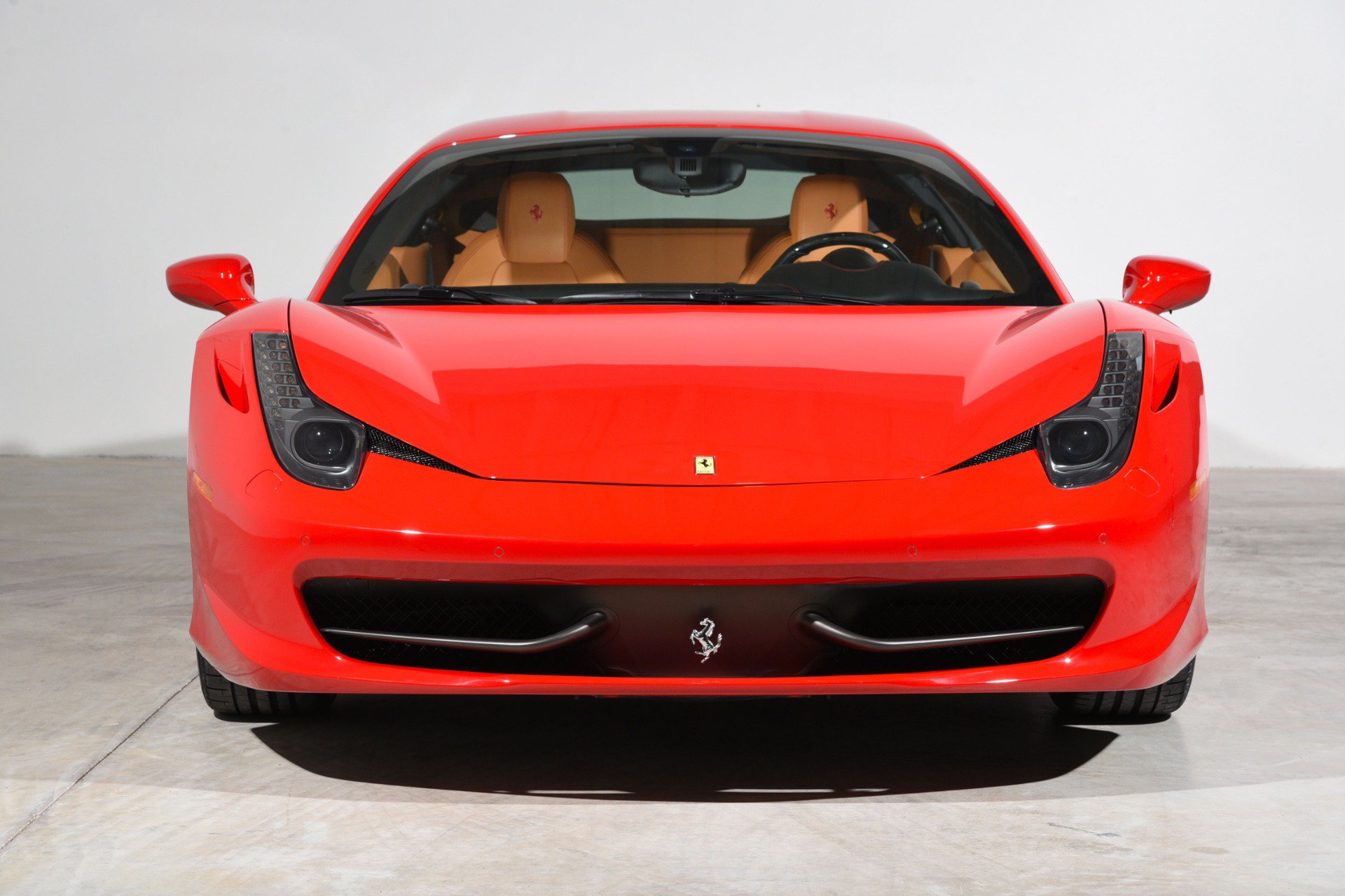 Used 2015 Ferrari 458 Italia Coupe RWD image 18