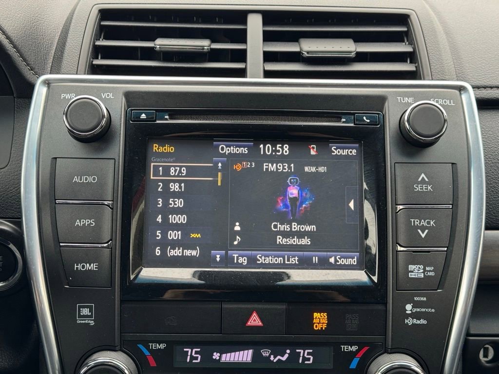 Used 2015 Toyota Camry XLE w/ Advanced Technology Package image 40