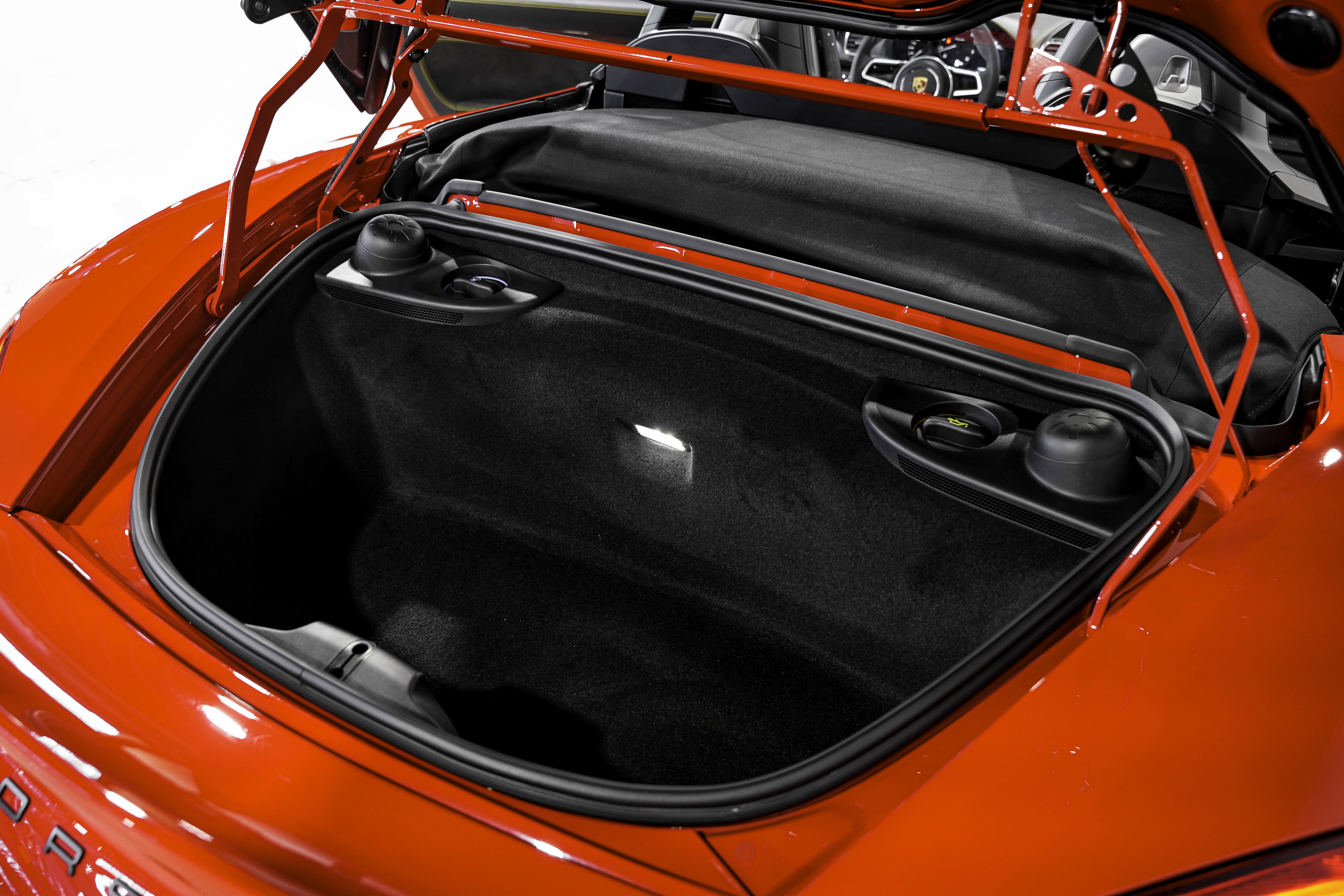 Used 2016 Porsche Boxster Spyder image 40