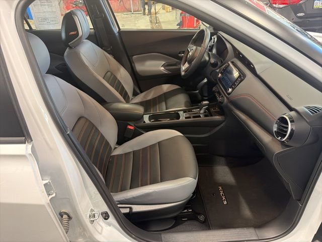Certified 2023 Nissan Kicks SR w/ SR Premium Package FWD image 15