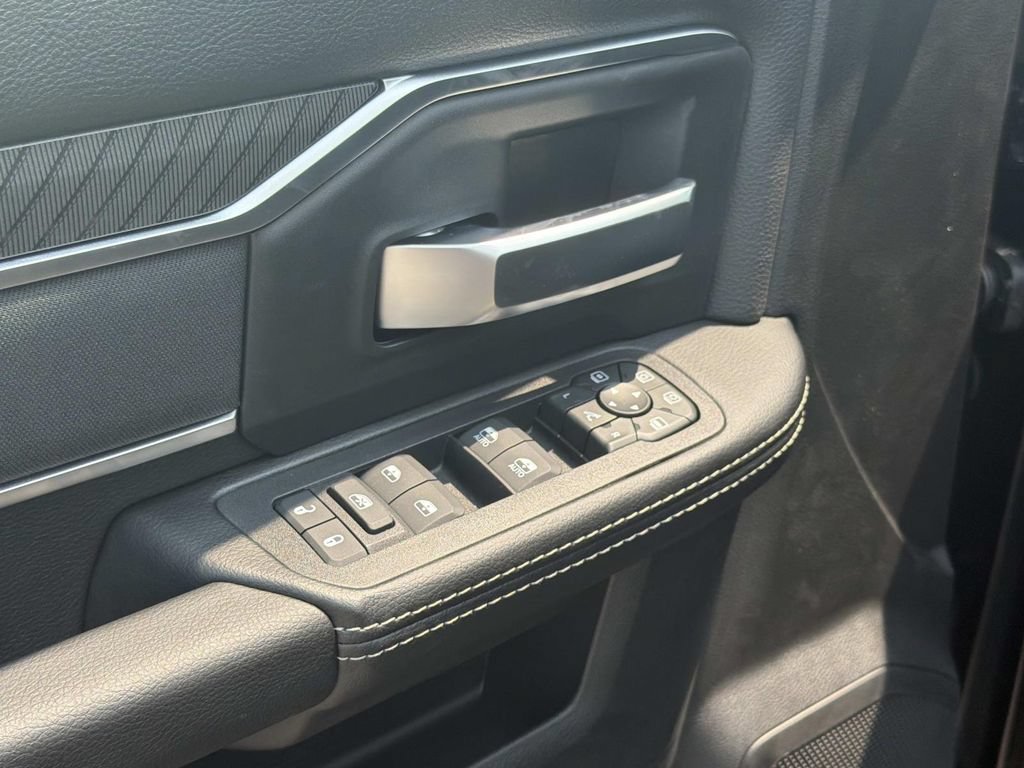 New 2026 RAM 2500 Big Horn AWD/4WD image 15