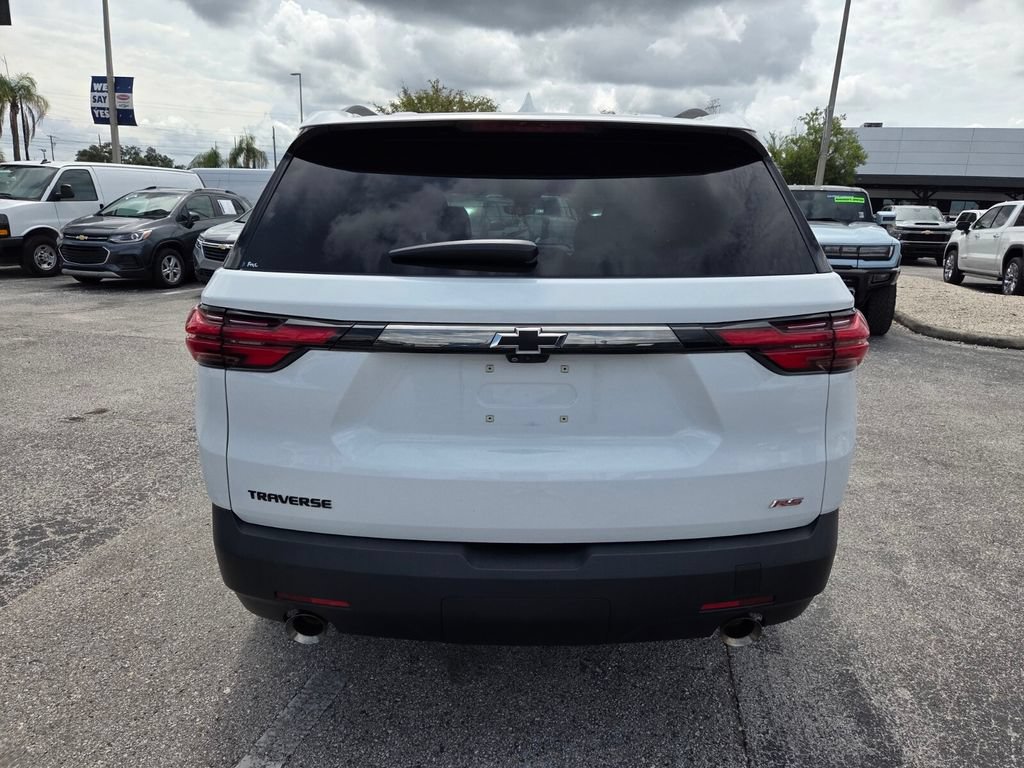 Used 2023 Chevrolet Traverse RS FWD image 13