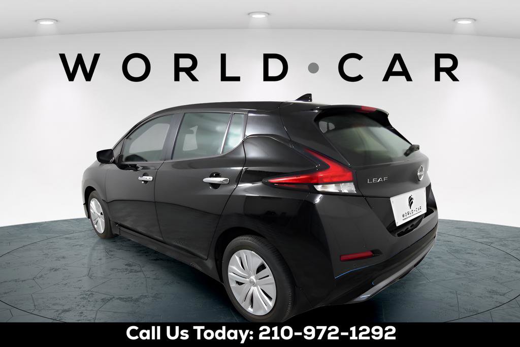 Used 2025 Nissan Leaf S image 7