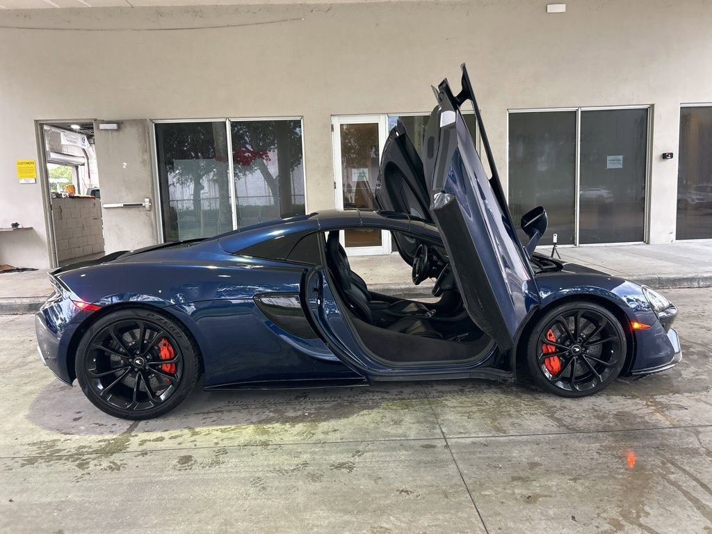 Used 2020 McLaren 570S Spider image 44