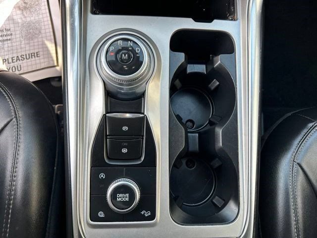 Used 2021 Ford Explorer XLT w/ Equipment Group 202A AWD/4WD image 34