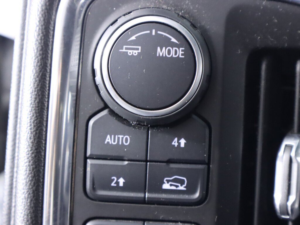 Used 2020 Chevrolet Silverado 1500 RST image 11