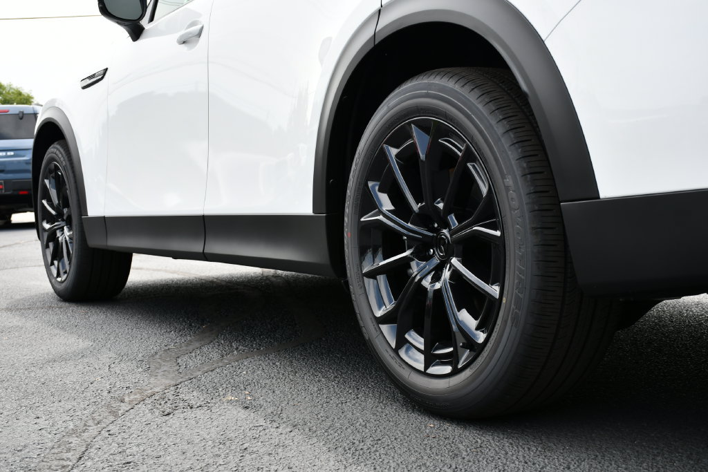New 2026 MAZDA CX-70 3.3 Turbo w/ Preferred Package AWD/4WD image 9