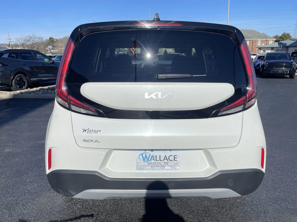 Certified 2023 Kia Soul LX w/ Option Group 015 FWD image 5