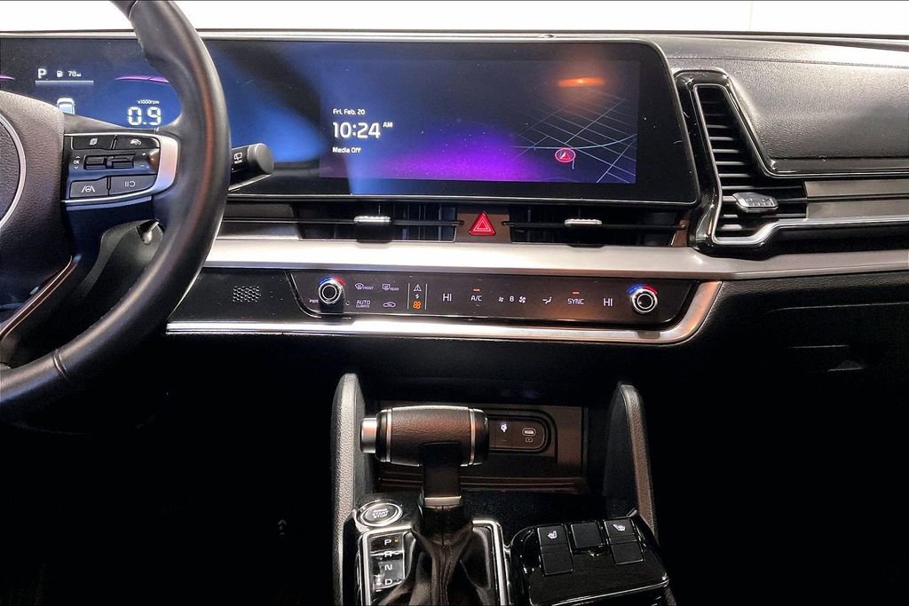 Used 2023 Kia Sportage EX image 8