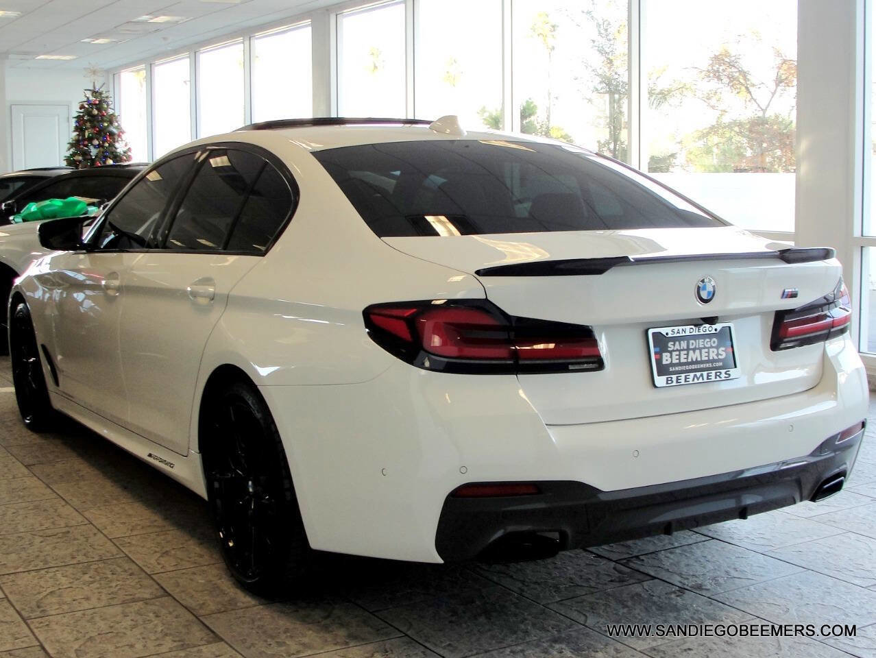 Used 2022 BMW 540i w/ M Sport Package image 90