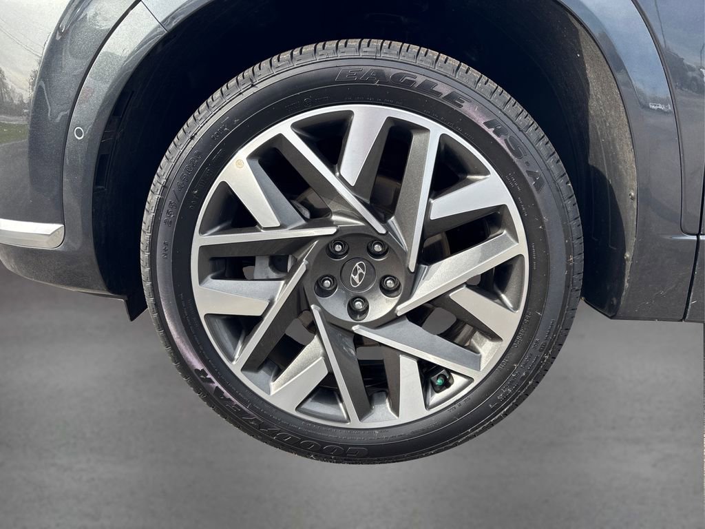 Used 2023 Hyundai Santa Fe Calligraphy image 12