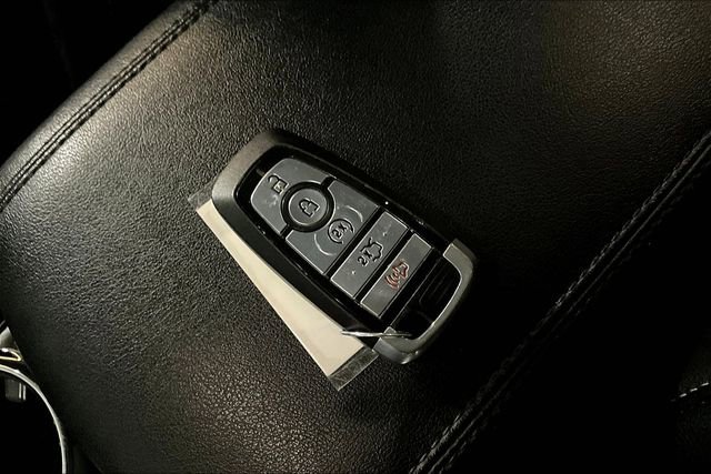 Used 2018 Ford Edge SEL w/ Equipment Group 201A image 28